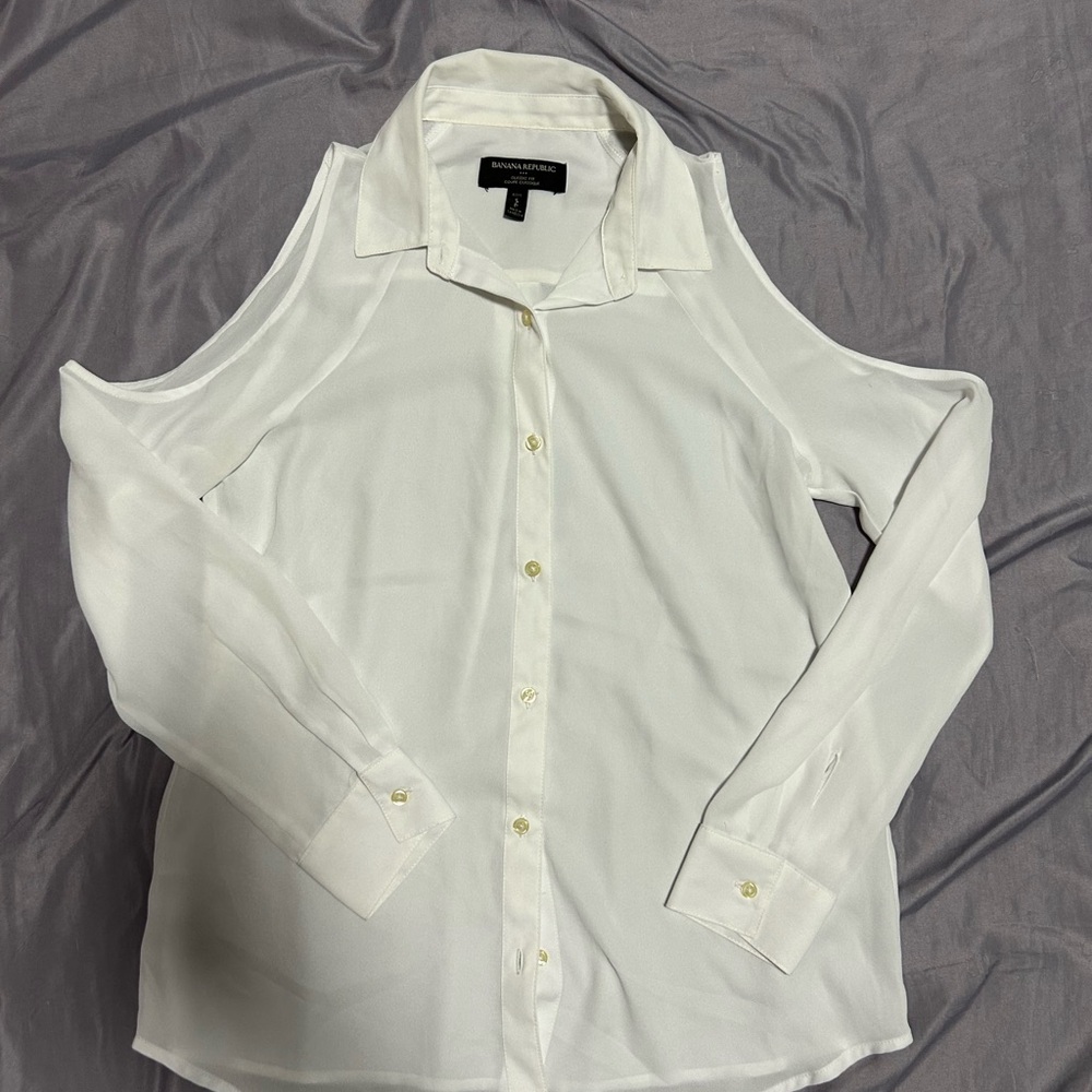 Banana Republic Cream Cold Shoulder Button Down Shirt